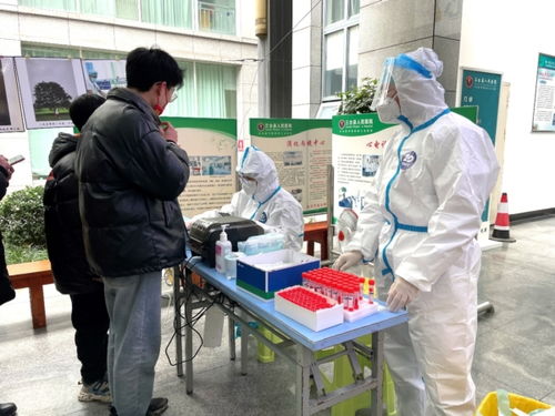 筑牢安全屏障 三台县人民医院全力保障返学返工返岗人员核酸检测需求